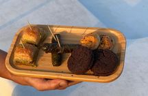 Istanbul Bosphorus Sunset Yacht Cruise with Guide and Snacks