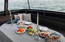 Istanbul Private Luxury Yacht on Bosphorus 20 mt 65feet