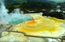 Wai-O-Tapu Rotorua & Huka Falls River Cruise Tour from Auckland