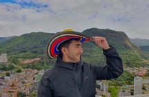 Bogota: Panoramic tour with Sky-High Picnic &Certified Tour Guide