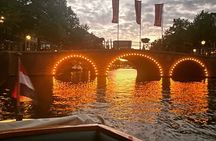 Romantic Private Boat Tour Amsterdam 90min incl welcome drink