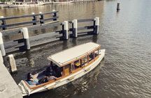Romantic Private Boat Tour Amsterdam 90min incl welcome drink