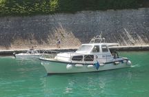 Private Boat Tour with 2 Stops Snorkeling and Wine