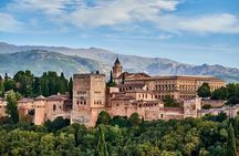 Granada: Alhambra Guided Tour including Nasrid Palaces