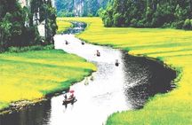 From Hanoi to Ninh Binh, Tam Coc, Hoa Lu & Mua Cave Day Tour