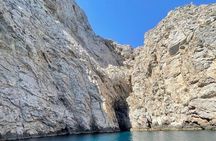 Private Caldera Cruise with Motor Yacht in Santorini