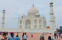 From Delhi Private Taj Mahal and Agra Day Trip by Gatimaan Train