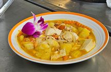 4 Hour Local Thai Kitchen Cooking Class in Phra Nakhon