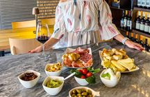 Manarola Wine Tasting Experience with Maria
