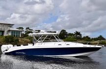 Private VIP party on a yacht with drinks and snacks in Punta Cana