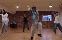 Busan private tour : K-pop dance class + tour