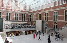 Amsterdam: Rijksmuseum Tour With Entry Tickets (Small Group)
