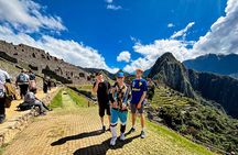 Sacred Valley, Machu Picchu & Incan treasures by train (2 days)