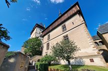 Private Tour of Karlštejn Castle with Admission Ticket Included
