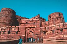 Taj Mahal and Fort Tour by SuperFast Train from Delhi
