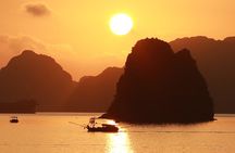  Discover Hanoi on 3-Day Boat and Kayak Expedition