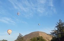 Full-Day Private Tour of Mexico City: Teotihuacan and Xochimilco