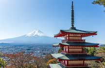 From Tokyo: Mount Fuji Highlights Tour with Kawaguchi Lake Cruise