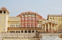 Private 2 Day Jaipur Heritage City Tour with Forts and Palaces