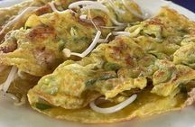 Bicycle Tour around Hoi An & Cooking Class at Tra Que Village