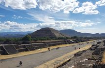 Teotihuacan Pyramids Tour, small group in Van, from Mexico City