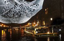 Amsterdam: Light Festival canal cruise with unlimited drinks