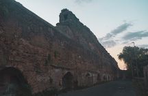 Urban Hike to the Aqueduct Park in Rome