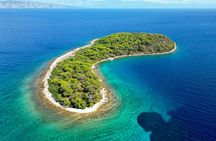 Makarska: 3-Island Speedboat Tour with Cave and Blue Lagoon