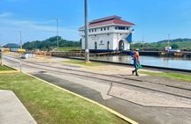 Panama Canal and Monkey Island Tour