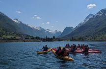 Olden: easy Kayaking for beginners om the fjord 