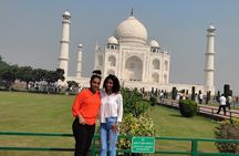 Taj Mahal Tour with Fatehpur Sikri and Agra Fort by Car
