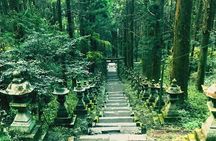 Kyushu Tour of Shrines Sakura Gorges and Landmarks from Fukuoka