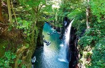 Kyushu Tour of Shrines Sakura Gorges and Landmarks from Fukuoka
