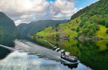 Mostraumen Lux Pontoon Cruise Bergen Fjords