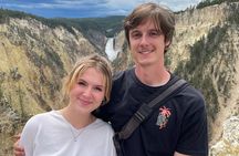 Yellowstone in a Day - Wildlife, Canyons, & Hot Springs