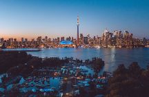 Toronto Small Group Night Tour with Harbour Boat Cruise