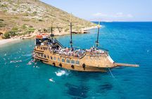 3 Island Luxury Cruise with 4 Swimming Stops with Captain Morgan