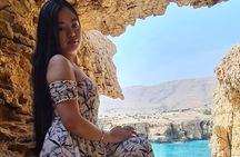 Hidden Caves & Coastal Beauty – Wadi Shab, Sinkhole & Fins Beach