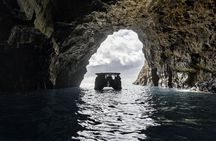 Cathedral Cove Coast and Cave Activity