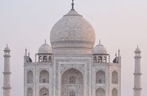 All-Inclusive Taj Mahal & Agra Fort Tour from Delhi by Car