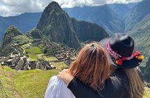 Private Luxury Machu Picchu Tour with Buffet Lunch