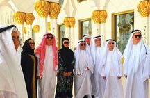 Abu Dhabi City Tour of Grand Mosque, Palace, Louvre, and Ferrari