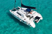 7hrs/60ft Luxury Catamaran Private Charter Cancun to Isla Mujeres