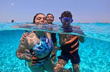 Cancun Private Catamaran to Isla Mujeres with Buffet & Open Bar