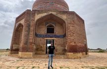 Day Tour in Karachi Unesco Heritage
