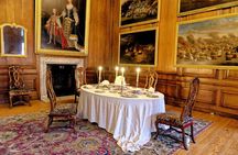Private Chauffeured Tour to Hampton Court Palace from London