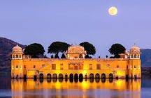 7 Days Golden Triangle Tour - Delhi, Agra, Jaipur with Udaipur