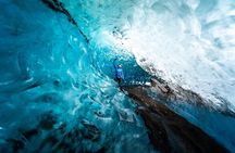 Jökulsárlón: Visit a Natural Blue Ice Cave
