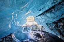 Jökulsárlón: Visit a Natural Blue Ice Cave