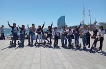 Barcelona: E-Scooter or Bike Tour with Local Guide